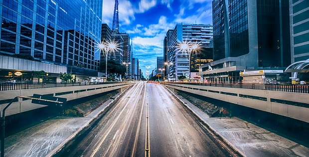 Organizar e gerenciar de modo eficiente e otimizado os fluxos urbanos. 