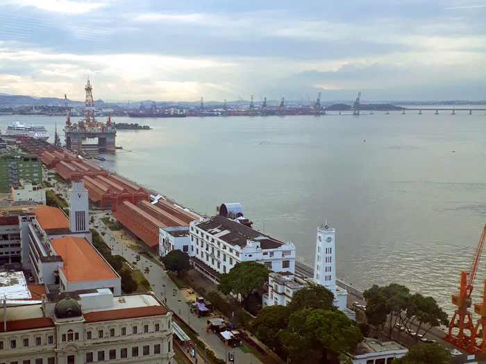 Porto do Rio visto a partir da Praça Mauá